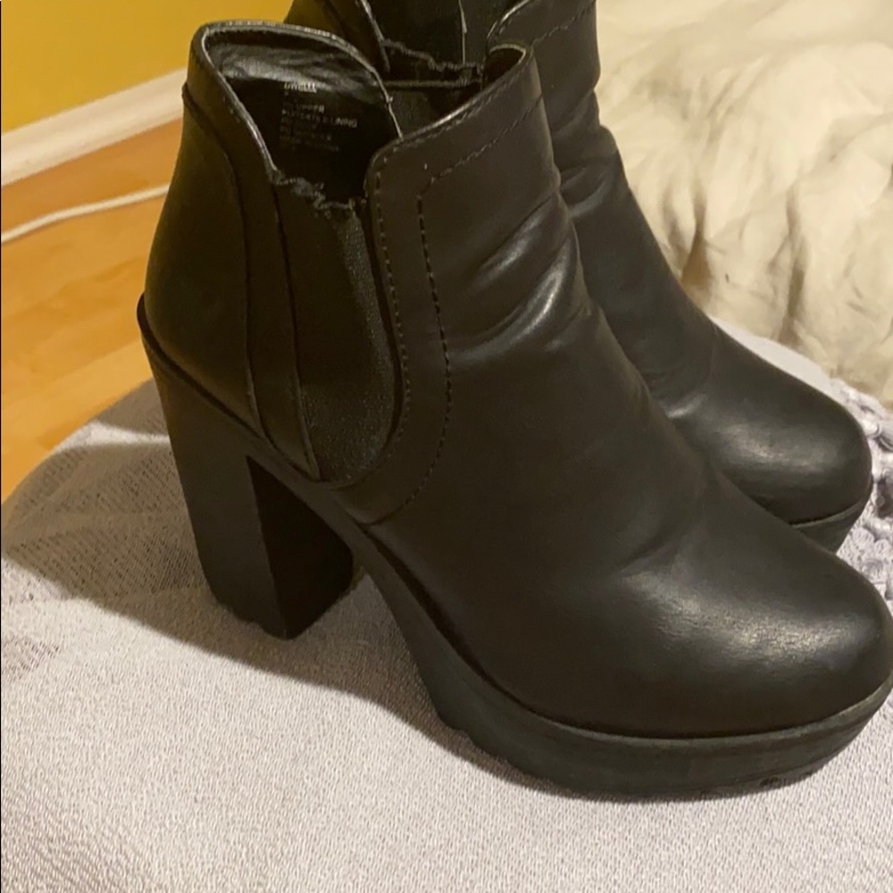 Steve Madden Black Chunky Booties